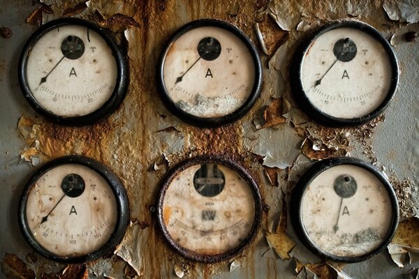 Texture of appliances on a rusty wall