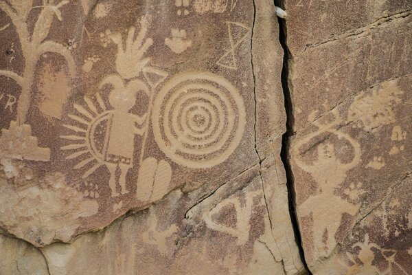 Ancient hieroglyphs in the canyon of New Mexico