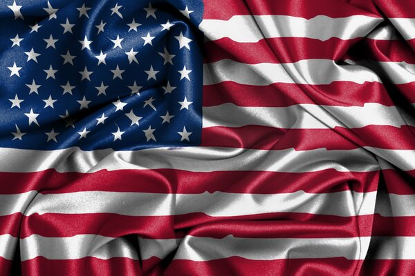 Die US-Flagge aus Seidentuch ist etwas zerknittert