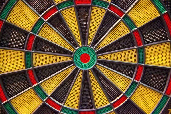 Darts at an approximate distance with magnification