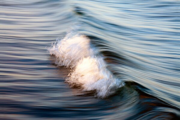 Drawing of sea waves with white foam