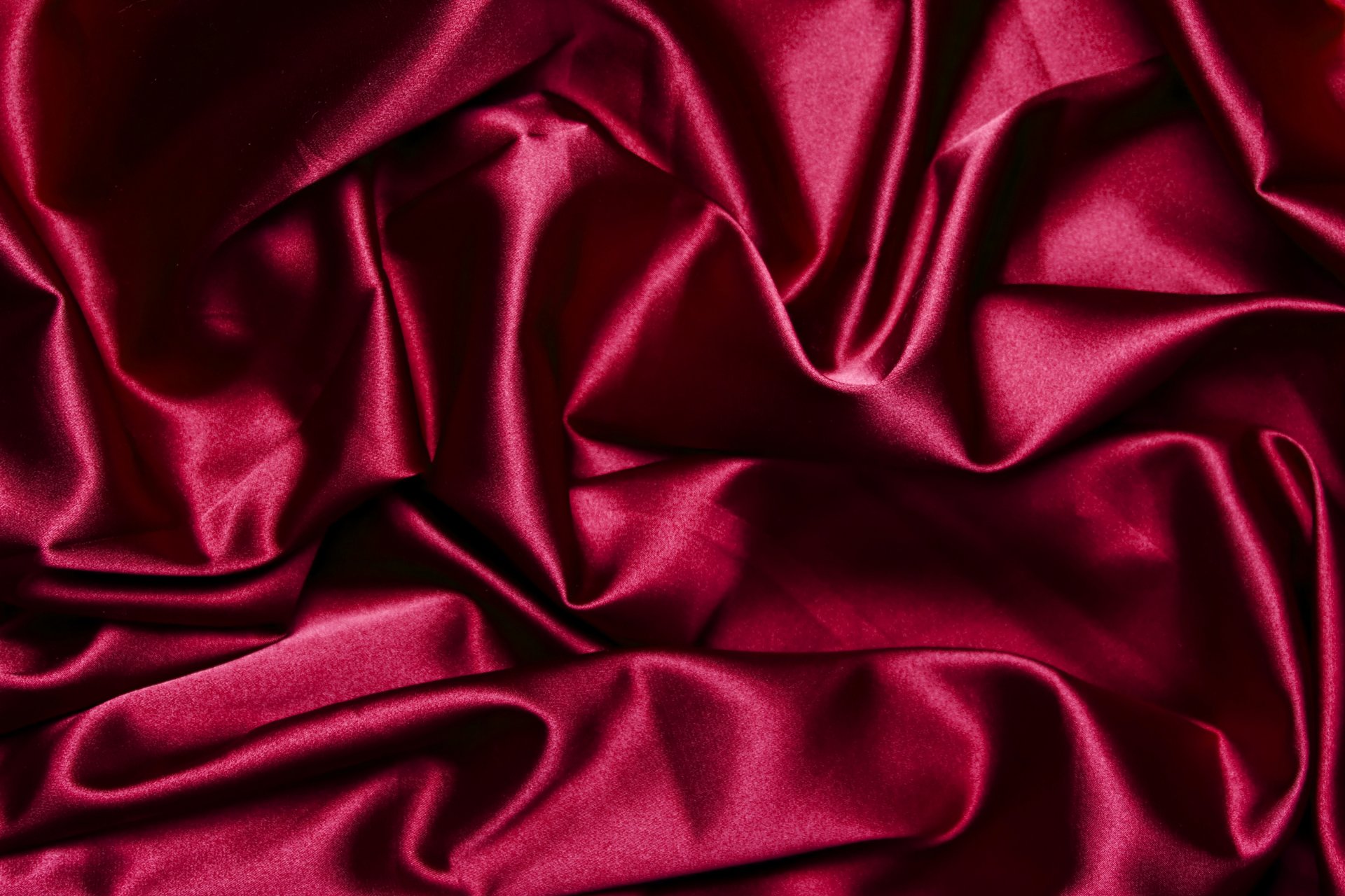 soie tissu satin bourgogne framboise texture