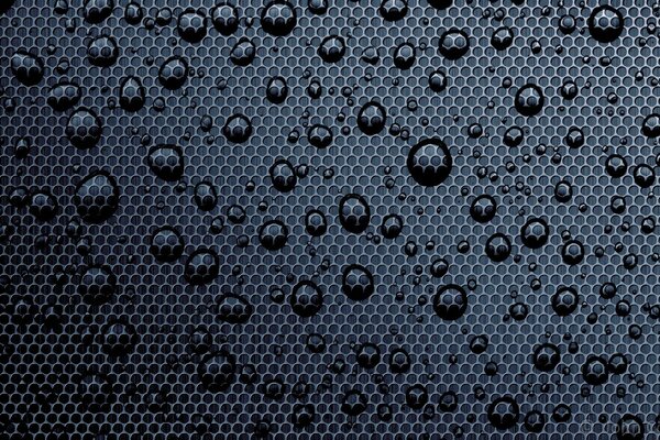 Macro shooting of a drop on a grid