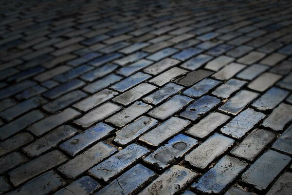 Good paving slabs are original