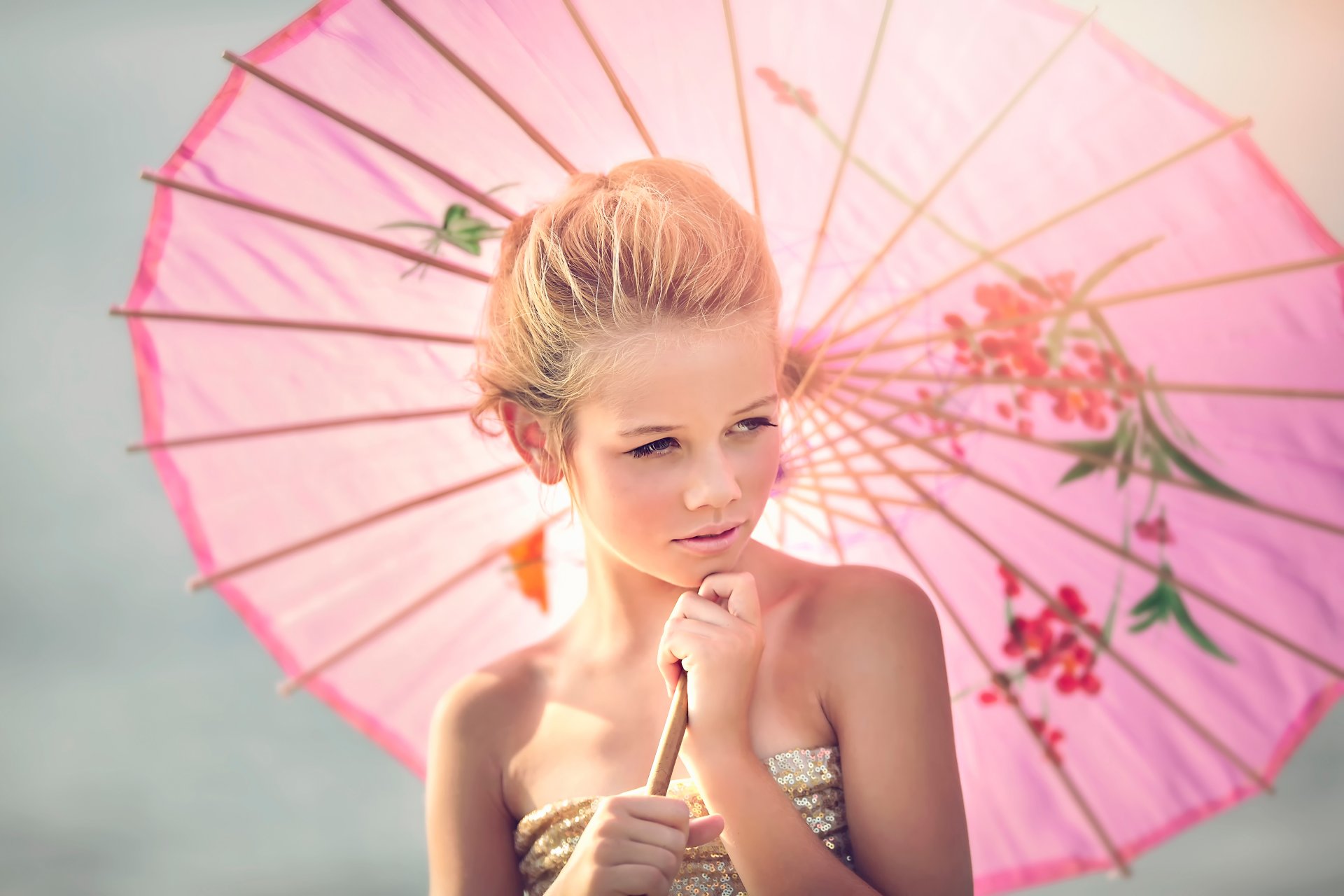 fille en rose girl umbrella julia altork