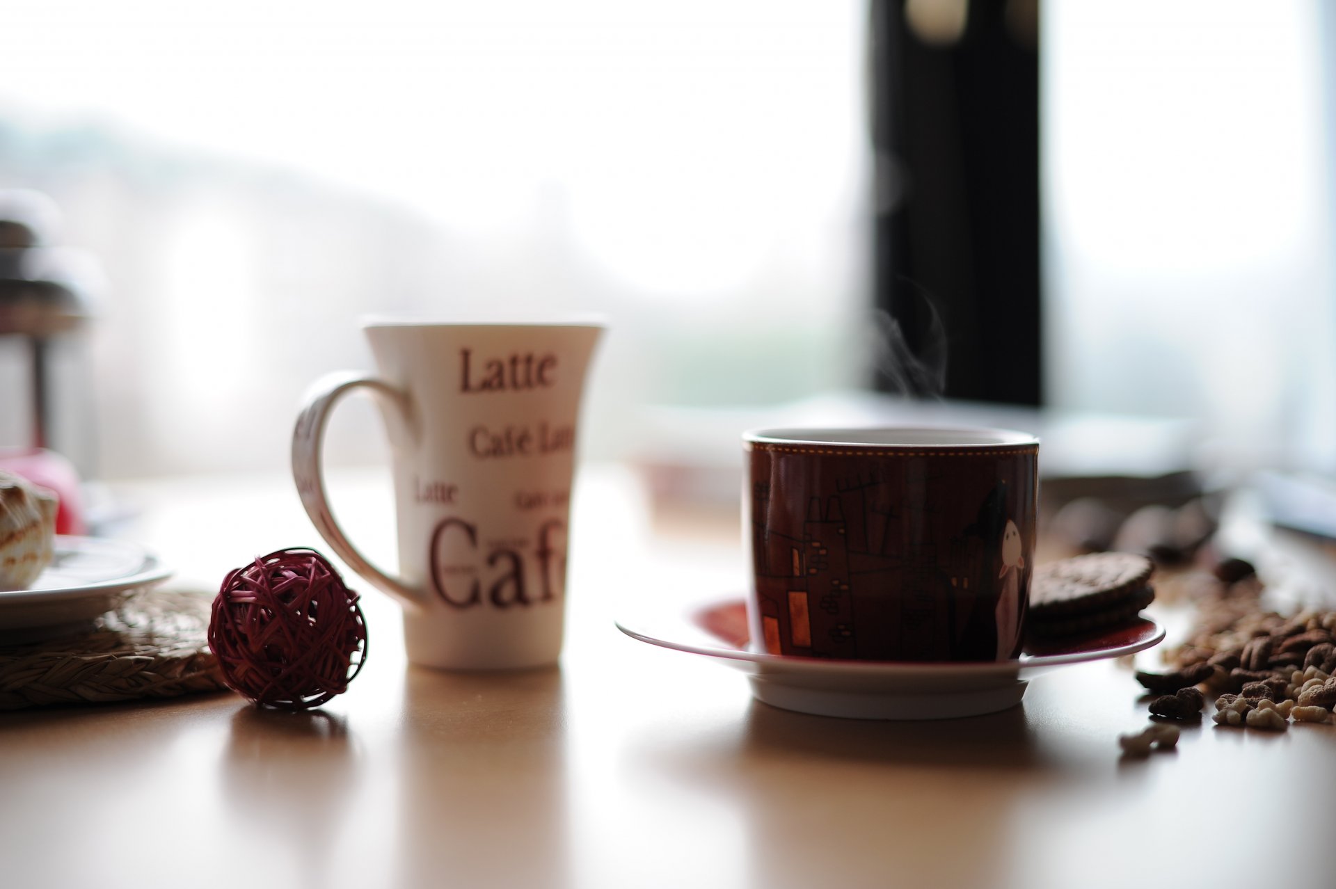 tasses café fumée table