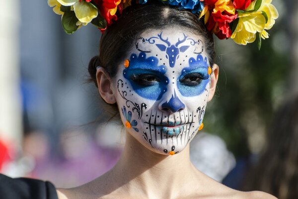 Beautiful makeup for the Day of the dead