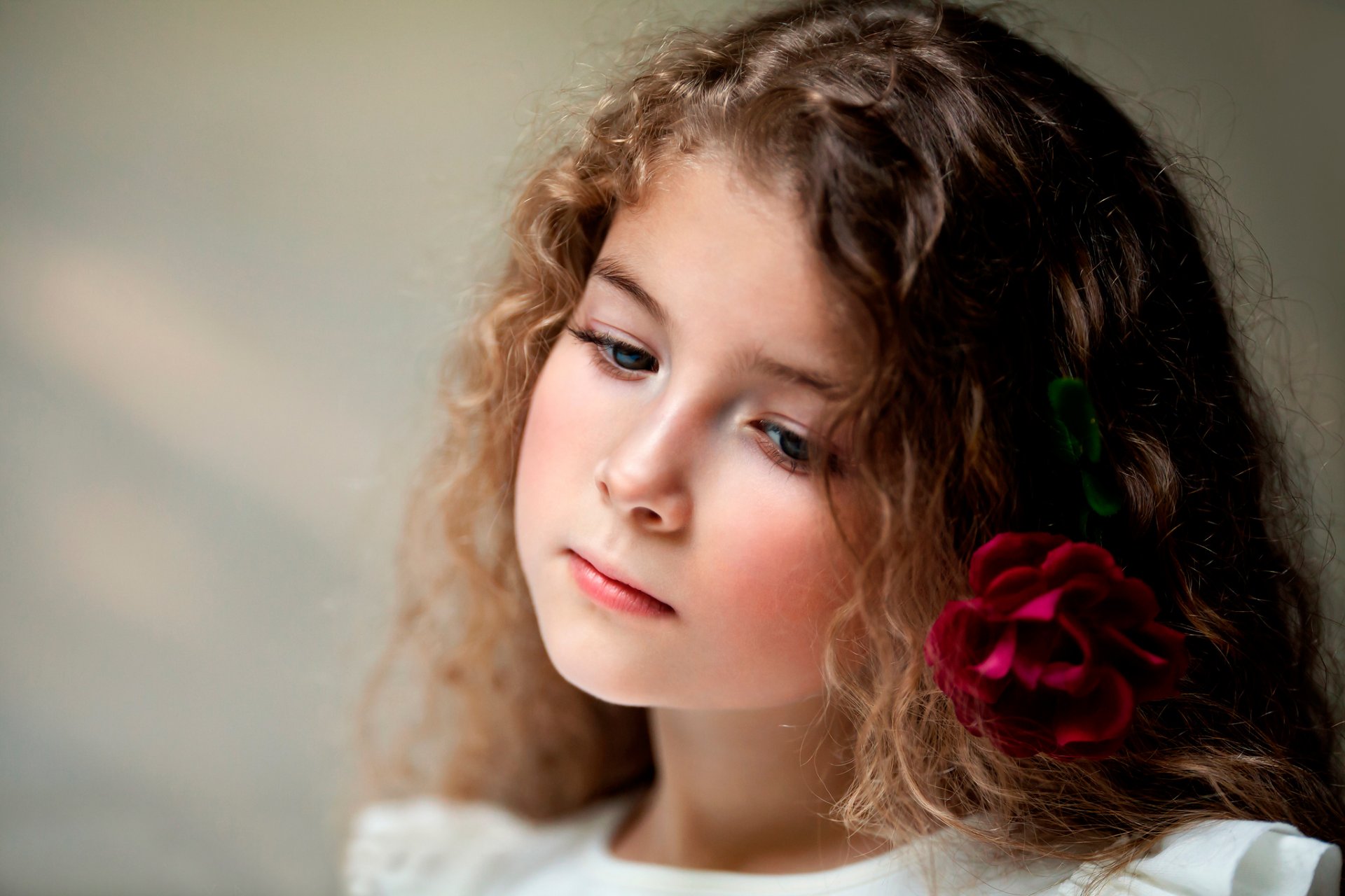 portrait girl rose flower child photography