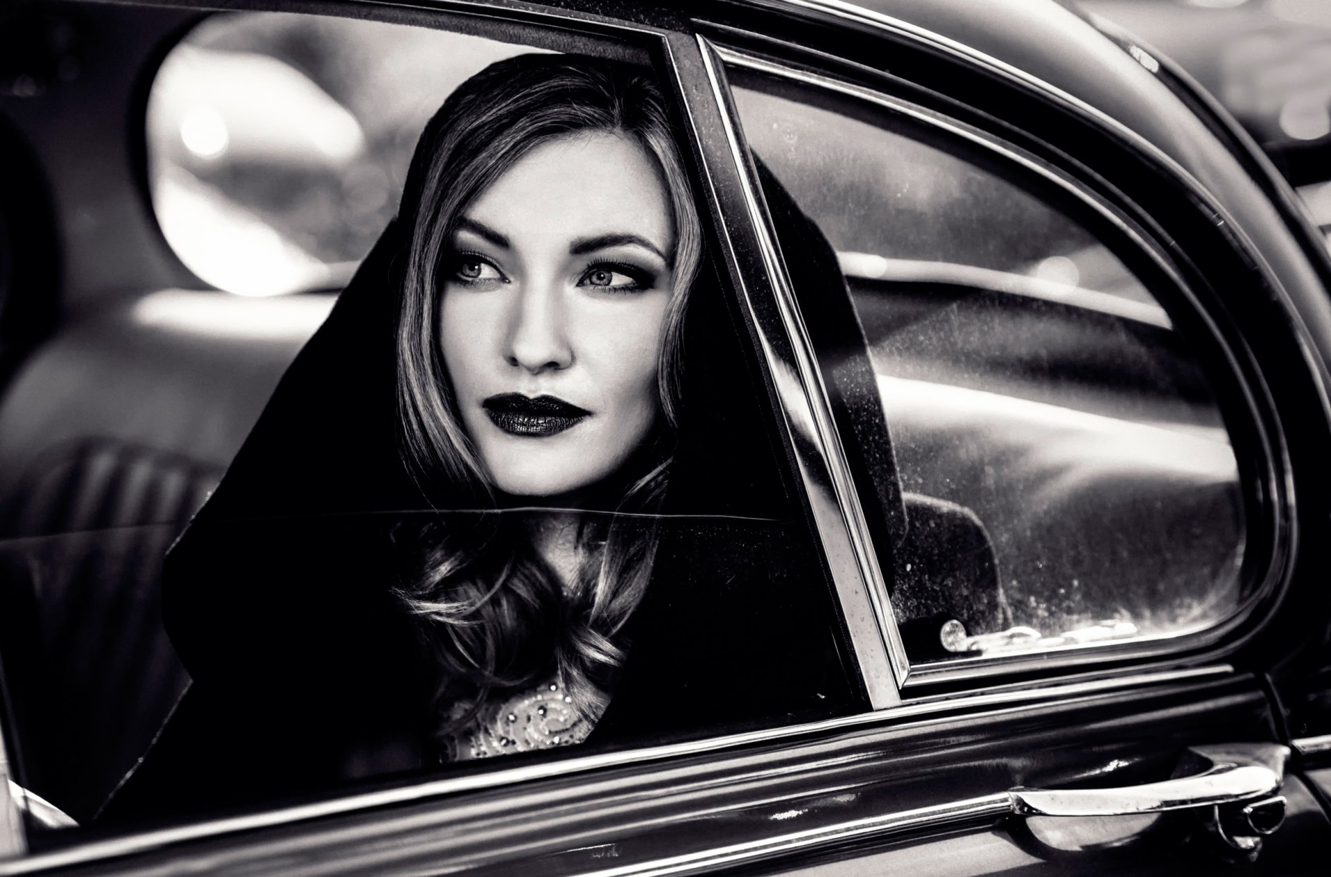 hood car retro make-up portrait