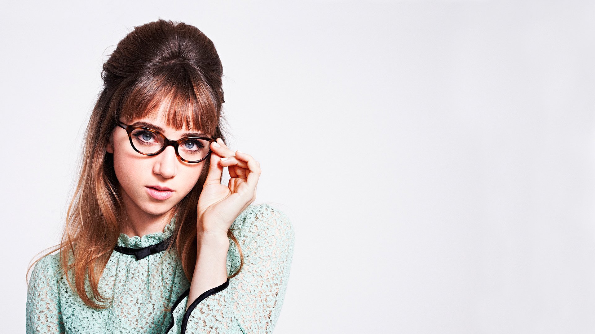 zoe kazan sesja zdjęciowa retro marka warby parker