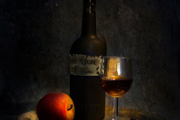 Stillleben- Wein, Glas und Apfel