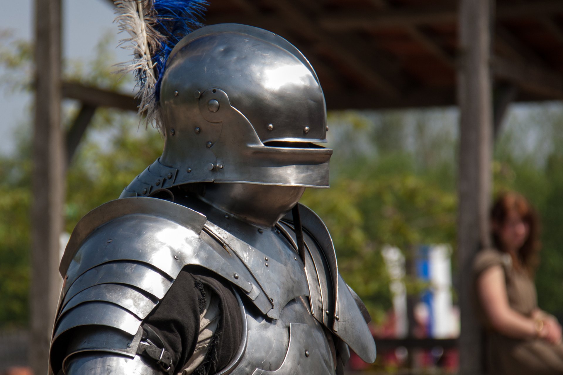 chevalier guerrier armure métal casque