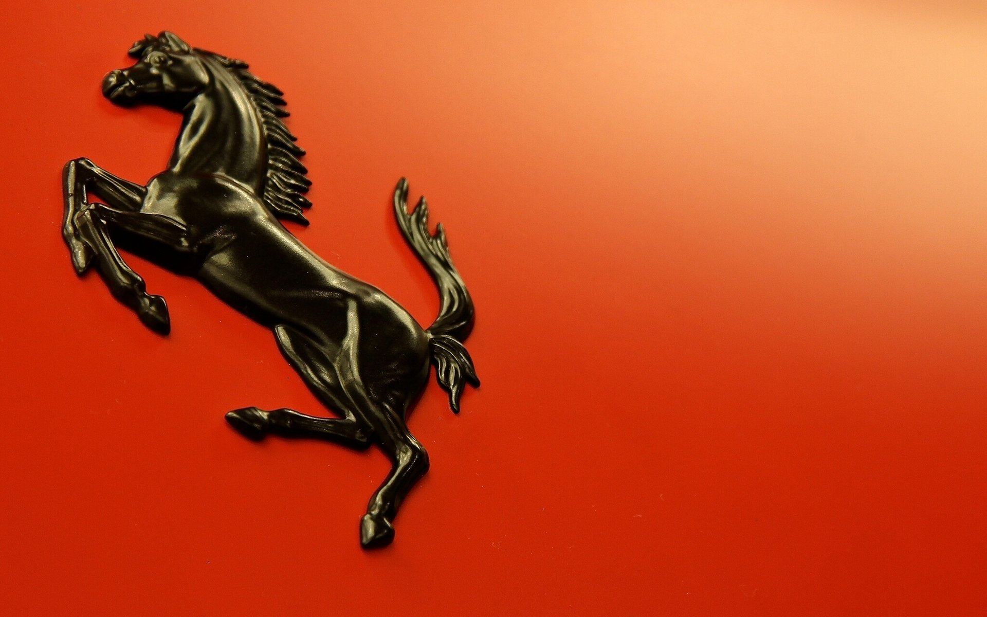 ferrari caballo emblema