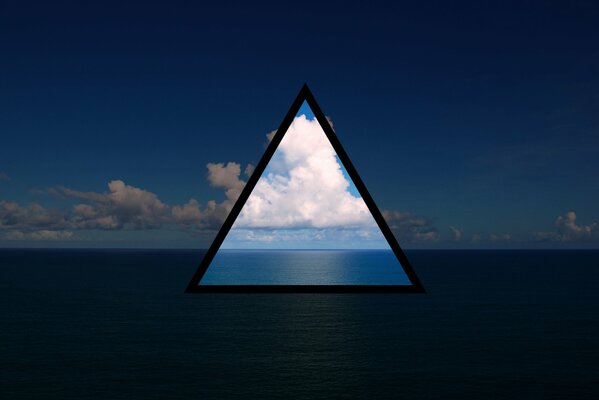 Cielo e acqua triangolo nel mezzo