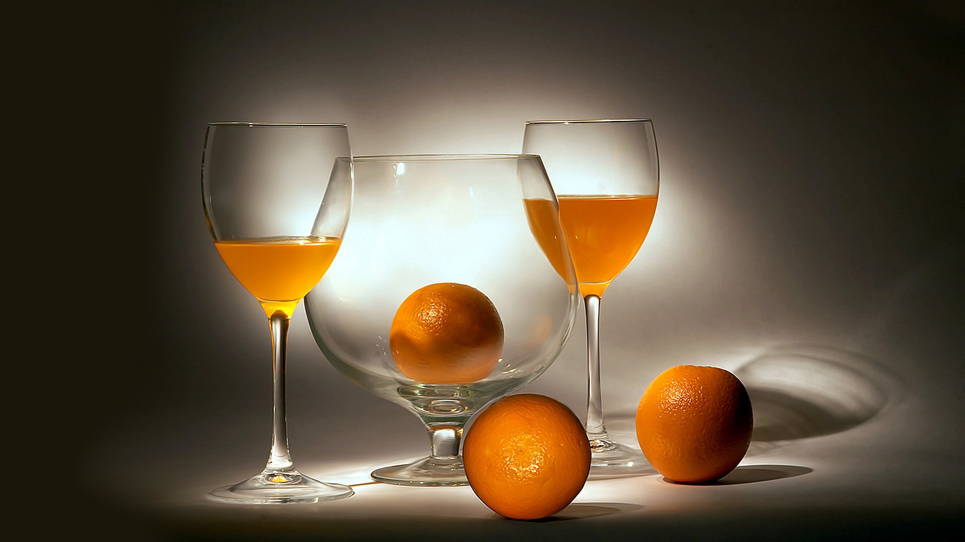 naranjas naturaleza muerta copas de vino jugo de naranja naranja