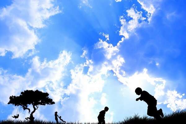 Enfants sur fond de ciel