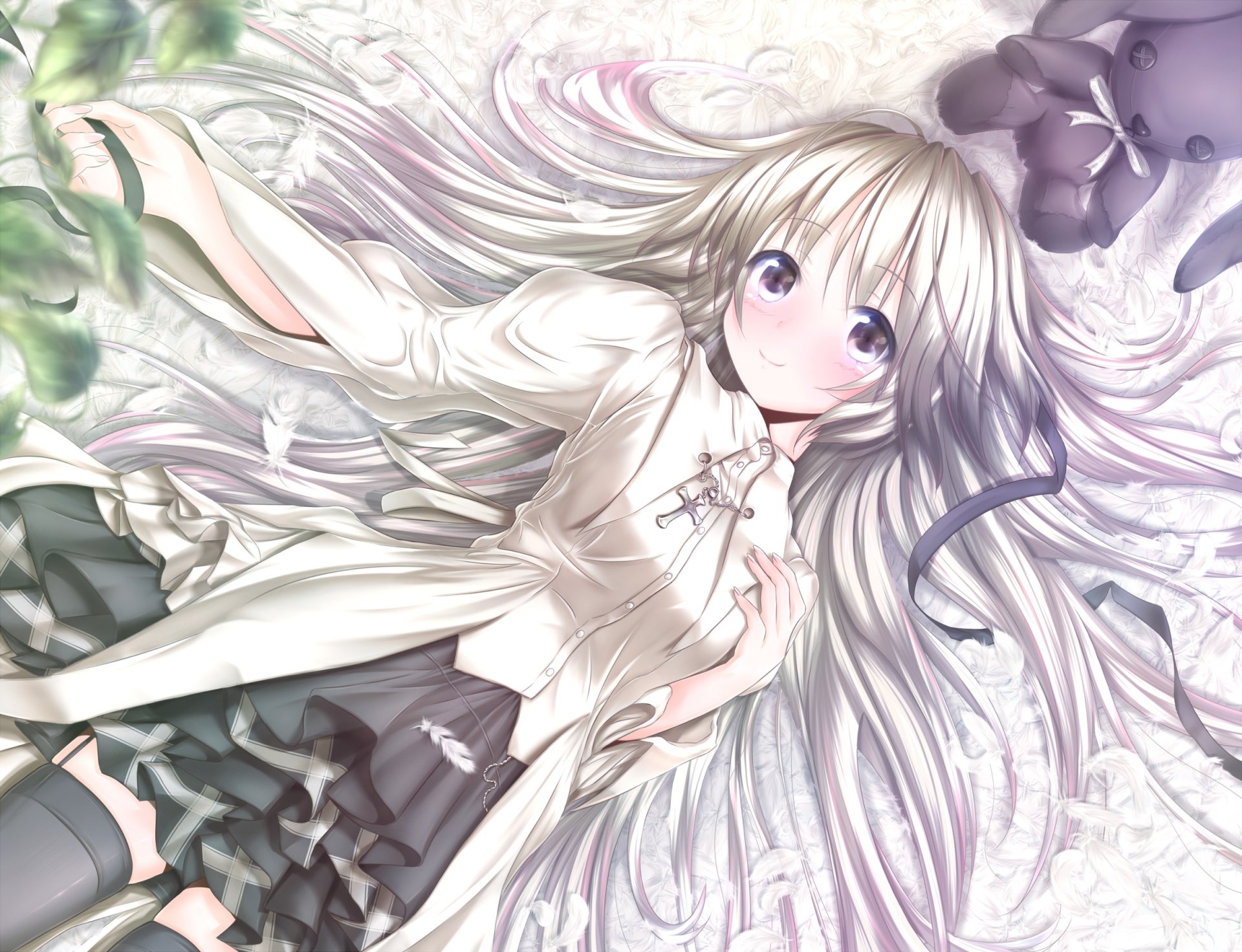 anime yosuga no sora solo donde estamos menos solos unidos por el cielo soledad para dos kasugano sora cabello largo cabello plateado cabello blanco vestido cruz sonrisa mirada juguete conejo