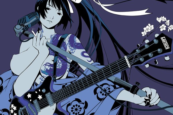 Nacktes Mädchen mit Gitarre in lila Tönen