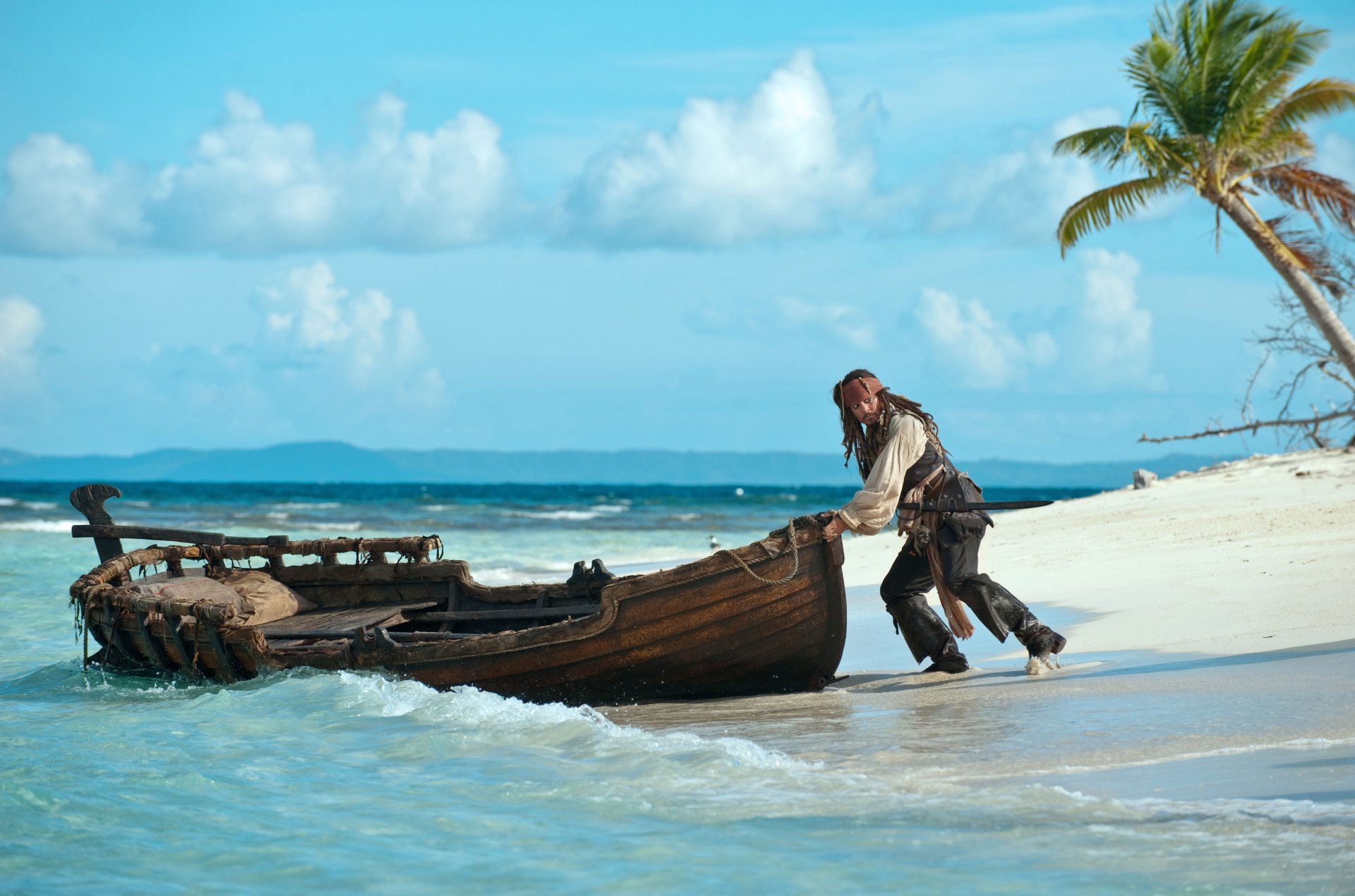 johnny depp capitán jack sparrow costa barco piratas del caribe: en costas extrañas