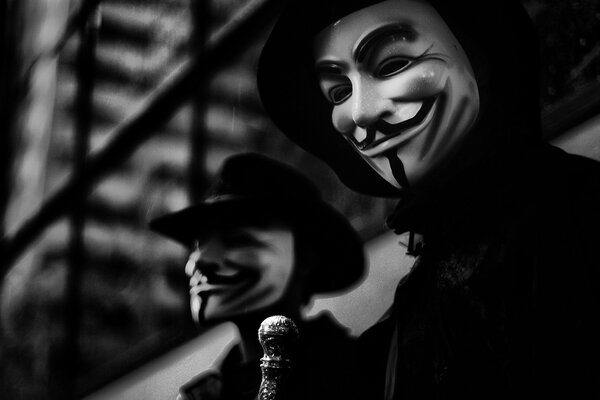 Zdjęcie postaci w masce Vendetta