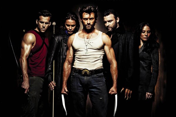 Wolverine X-Men con altri eroi