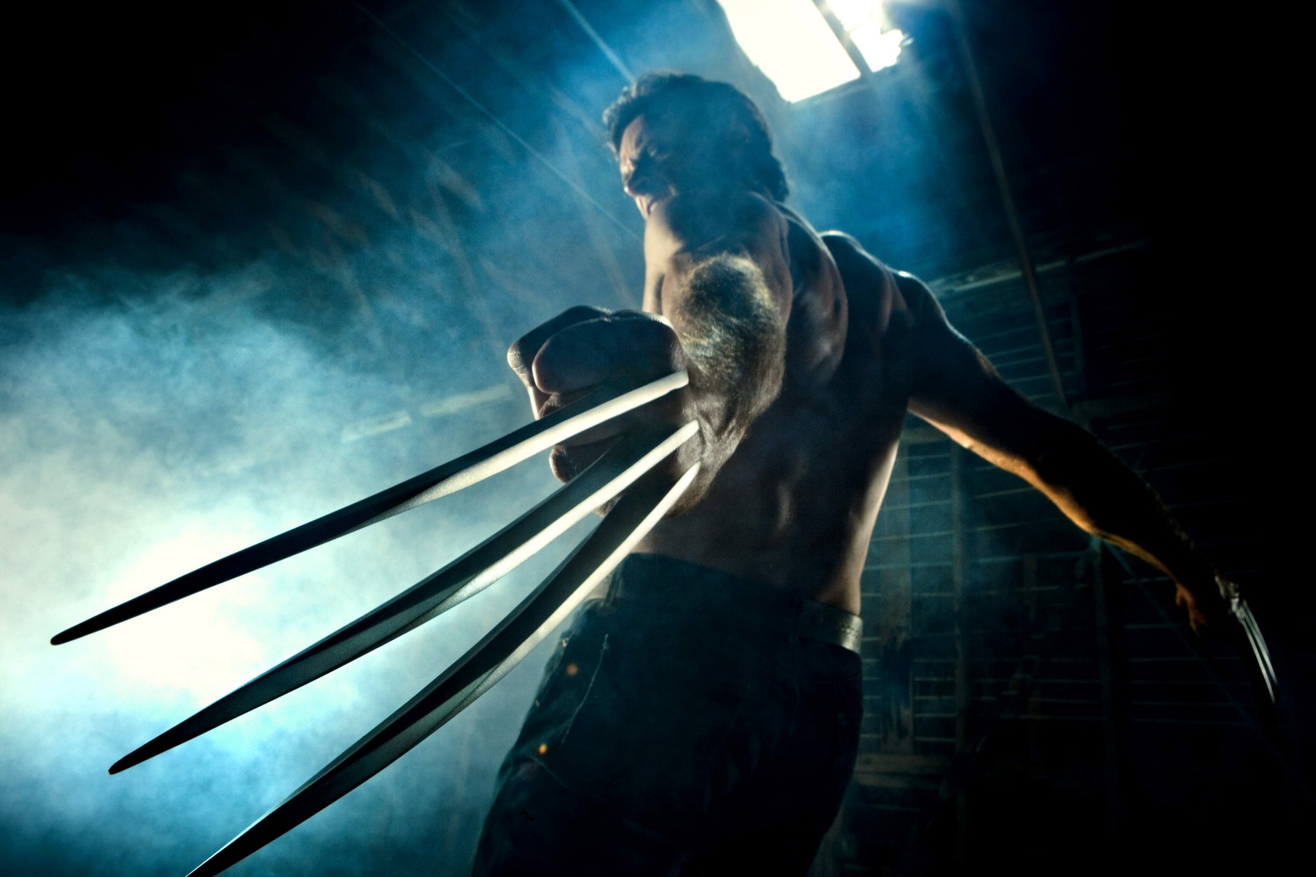 wolverine hugh jackman humo cuchillas