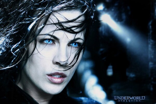 Kate beckinsale mit blauen Augen