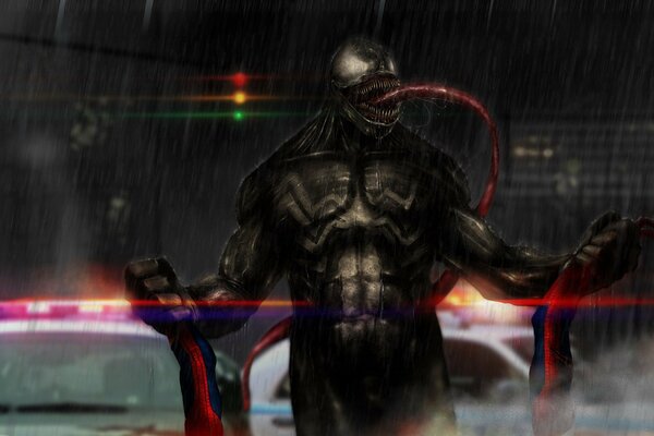 Venom bajo la lluvia en medio de un semáforo