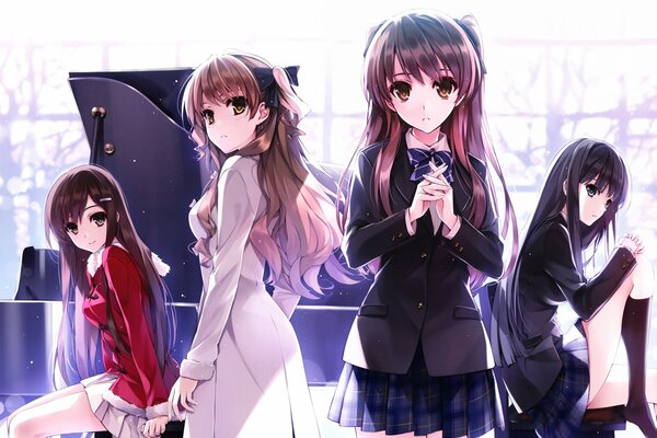 Schülerinnen kuroya shinobu, misaki kurehito, morikawa yuki, ogata rina am Klavier