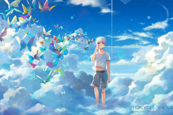 Chico y mariposas en el cielo en las nubes