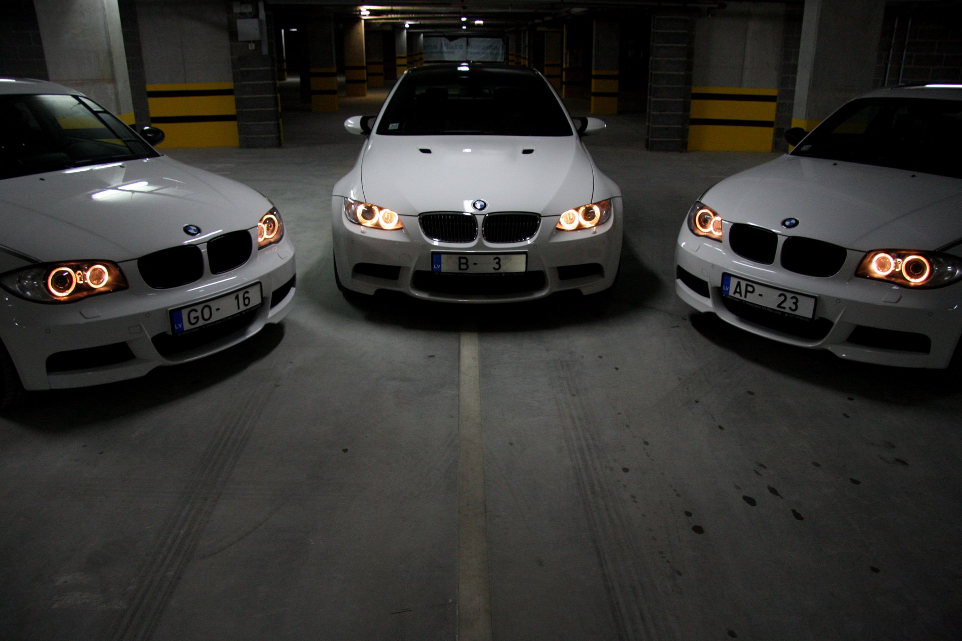 bmw bianco garage fari