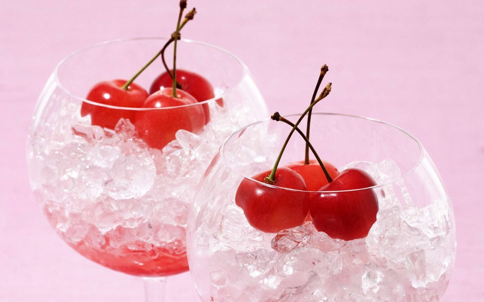 cherry ice glasse