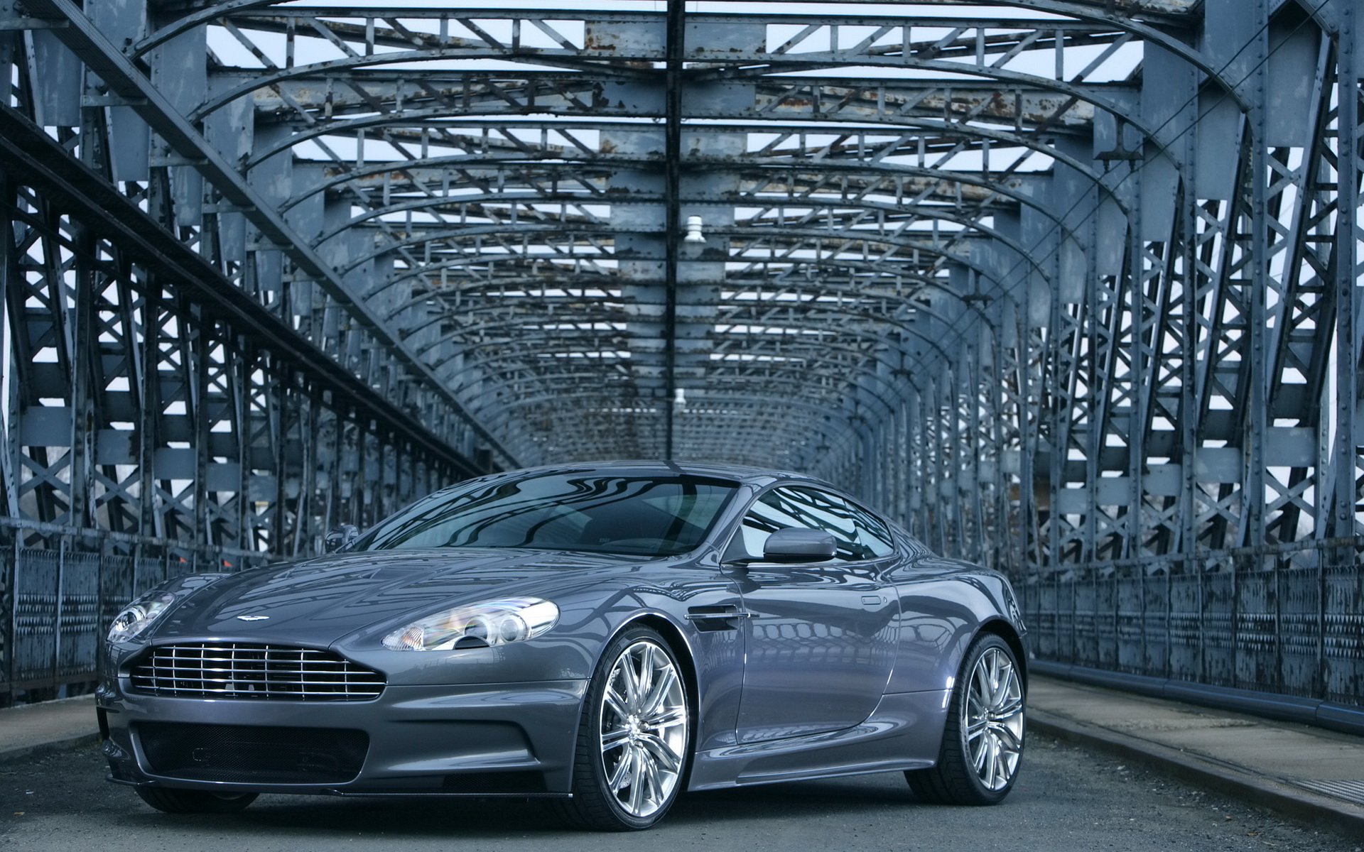 aston martin dbs budowa