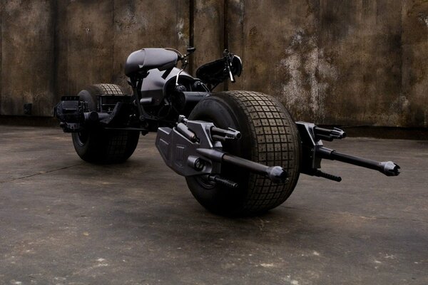 La moto de Batman quiere disparar