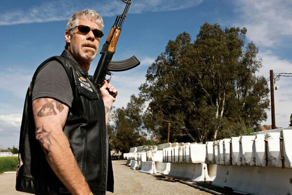 Attore per tuorli di cuoio con automa Ron Perlman