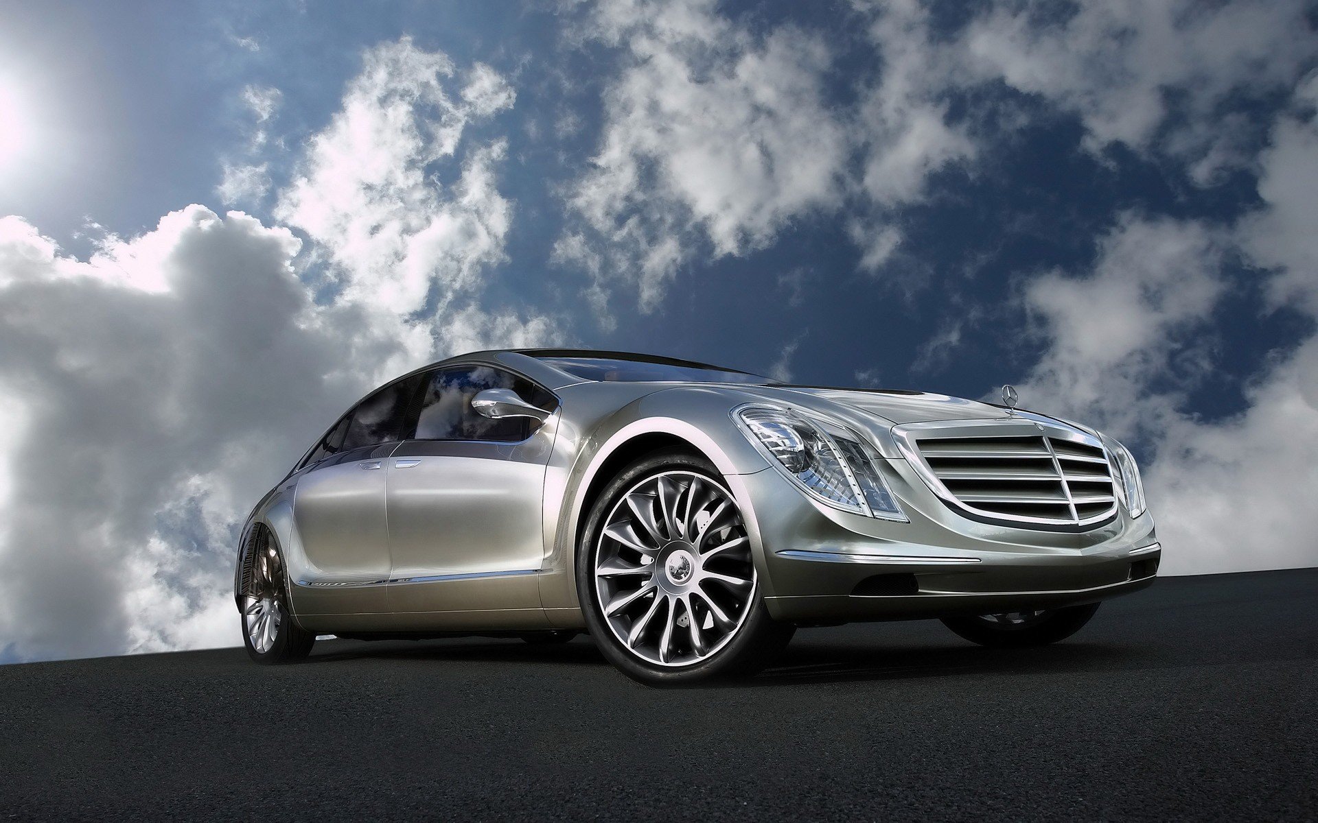 mercedes-benz f700 concept nuages ciel réflexion