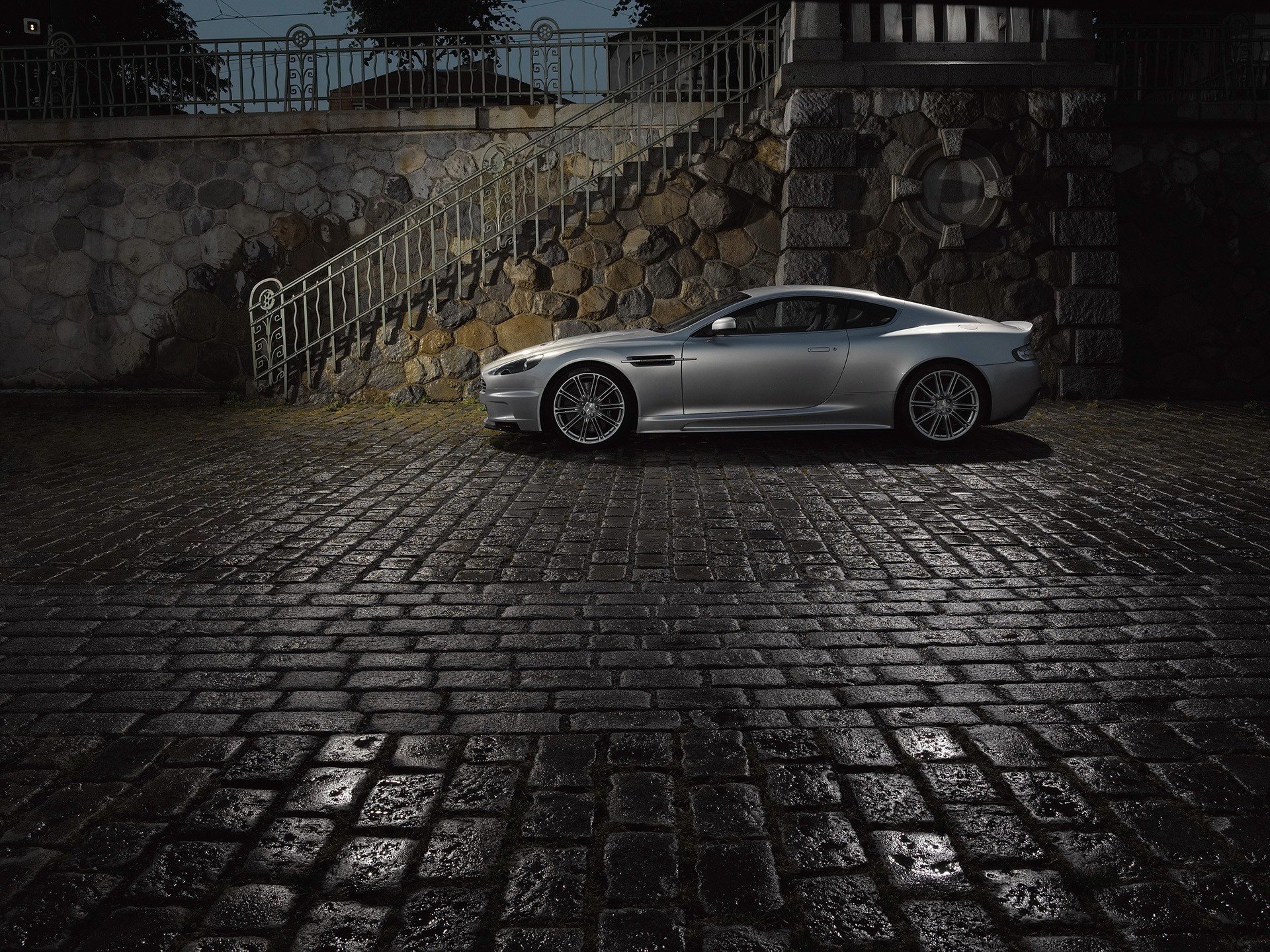 aston martin night paving