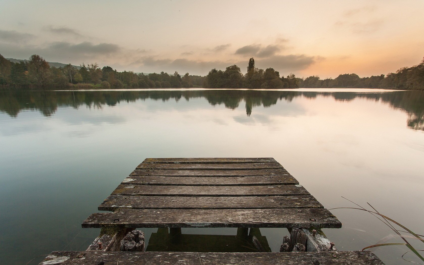 ponte lago paesaggio