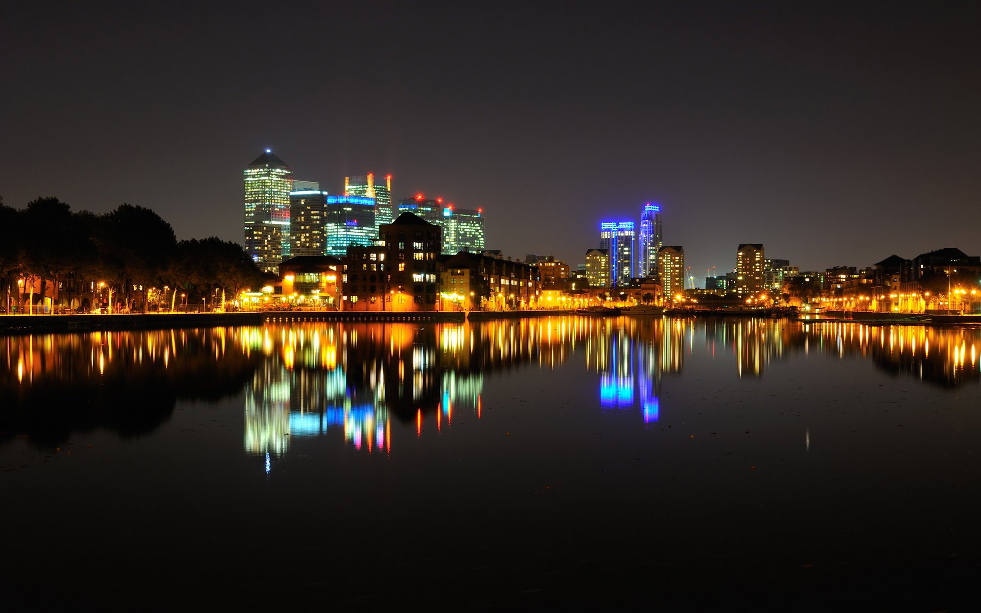 london night lights reflection