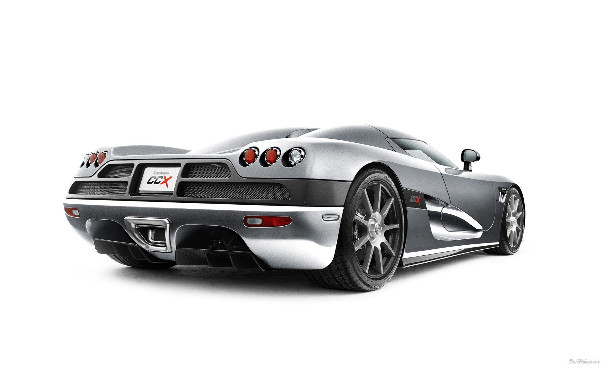 koenigsegg grigio bianco