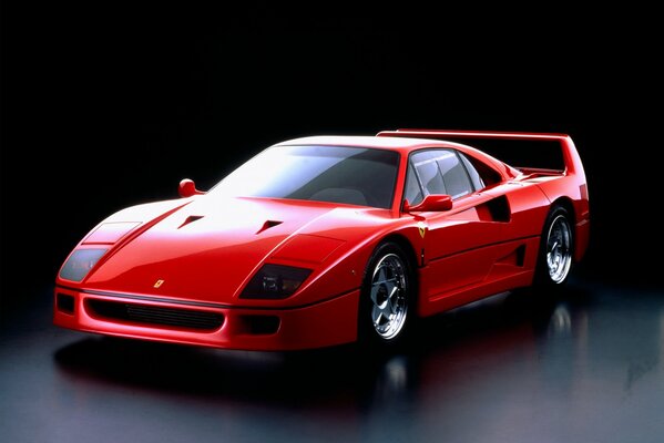 El legendario Ferrari f40 en rojo