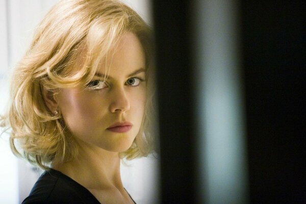 Nicole Kidman is a girl with a strict look