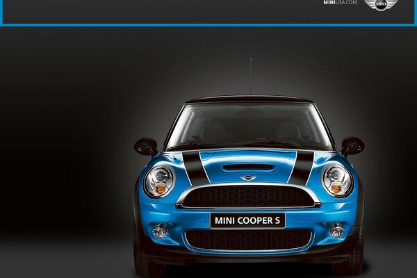 Mini Cooper blue with black stripes front view