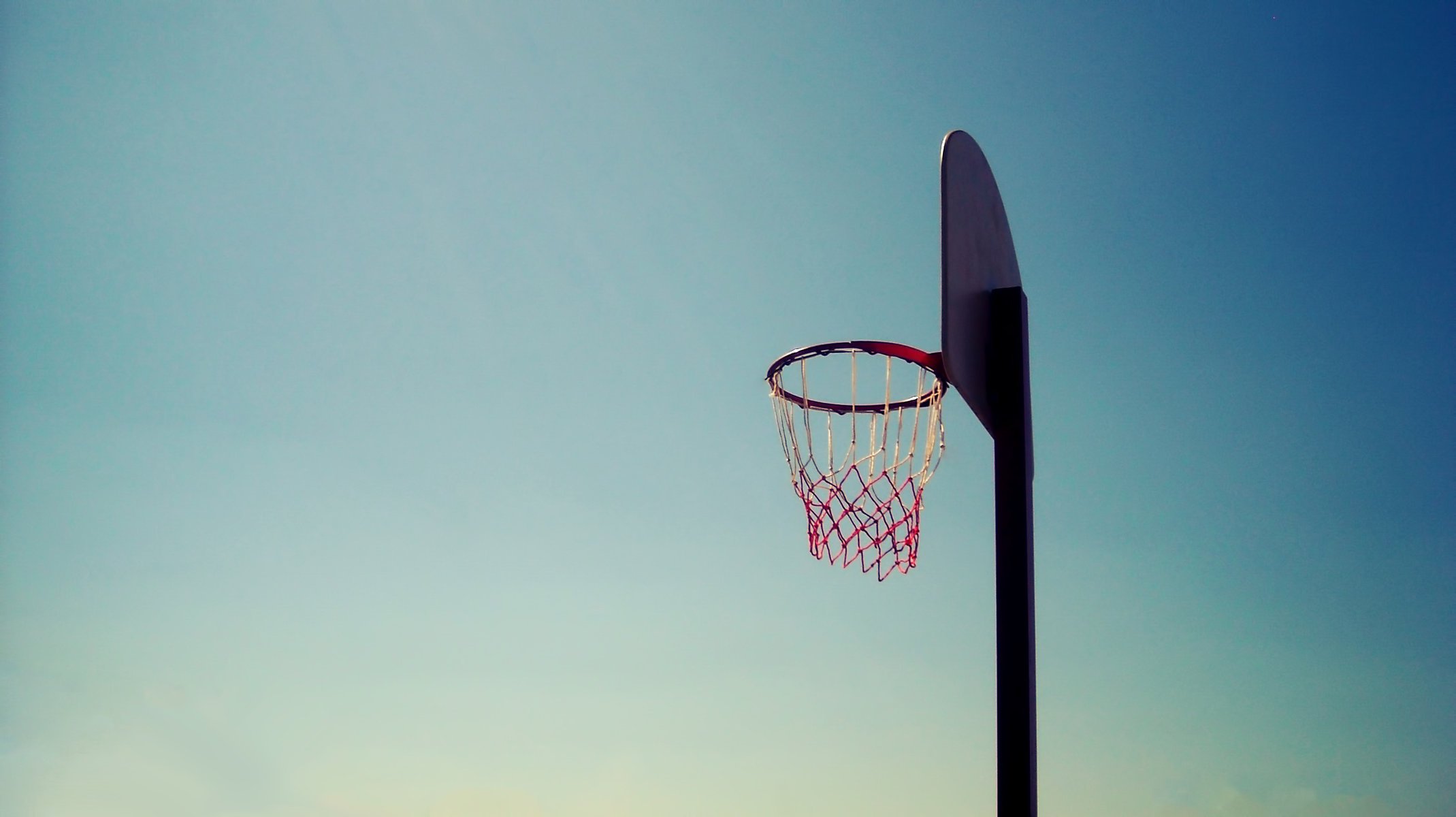 minimalismo anello basket nba cielo