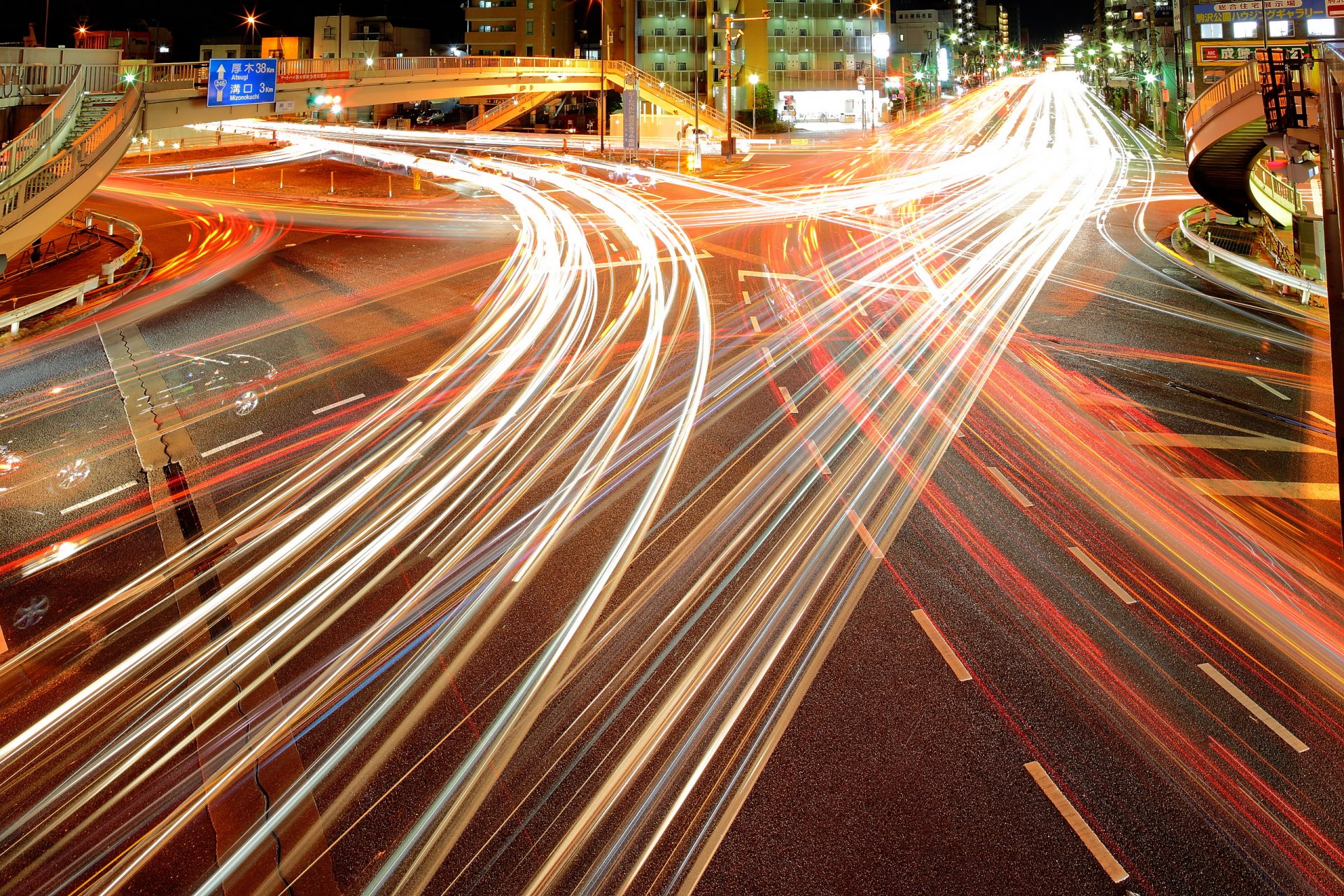 tokio ciudad nocturna autopistas luces casas linternas