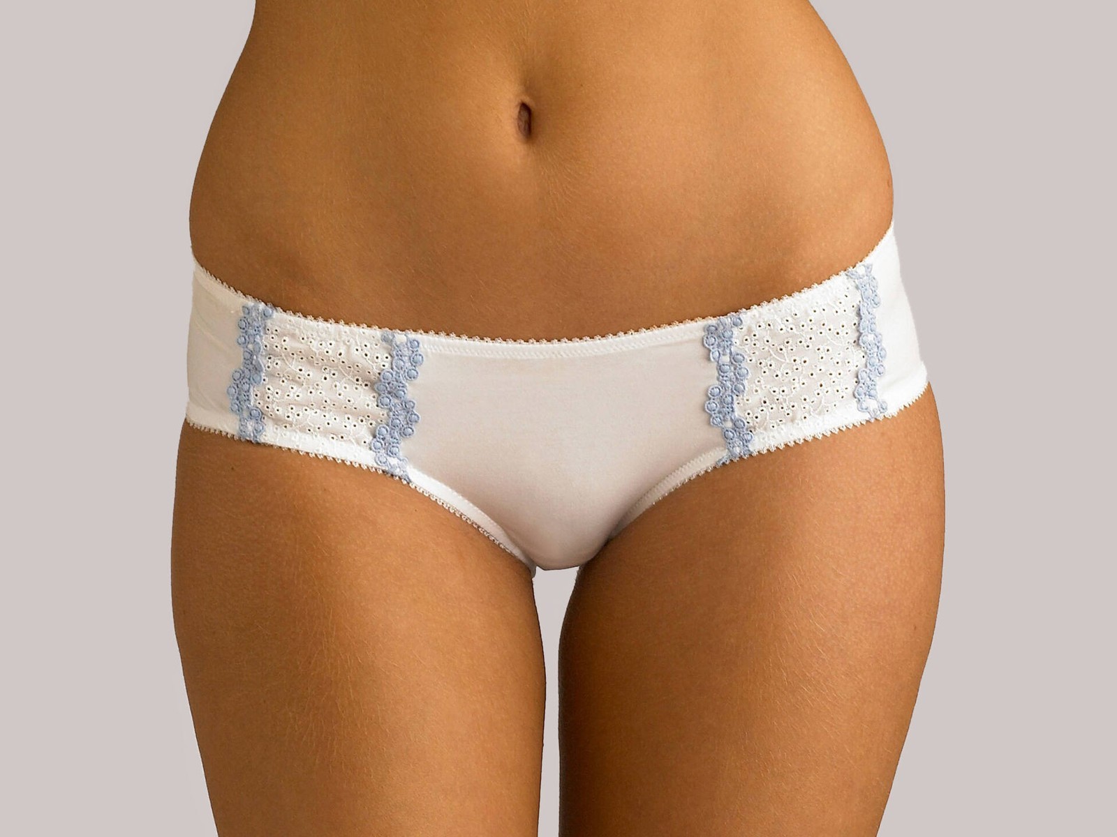 culotte nombril ventre