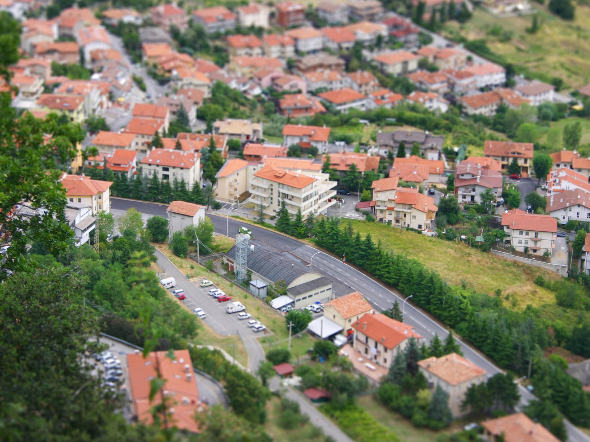 città giocattolo automobili case alberi