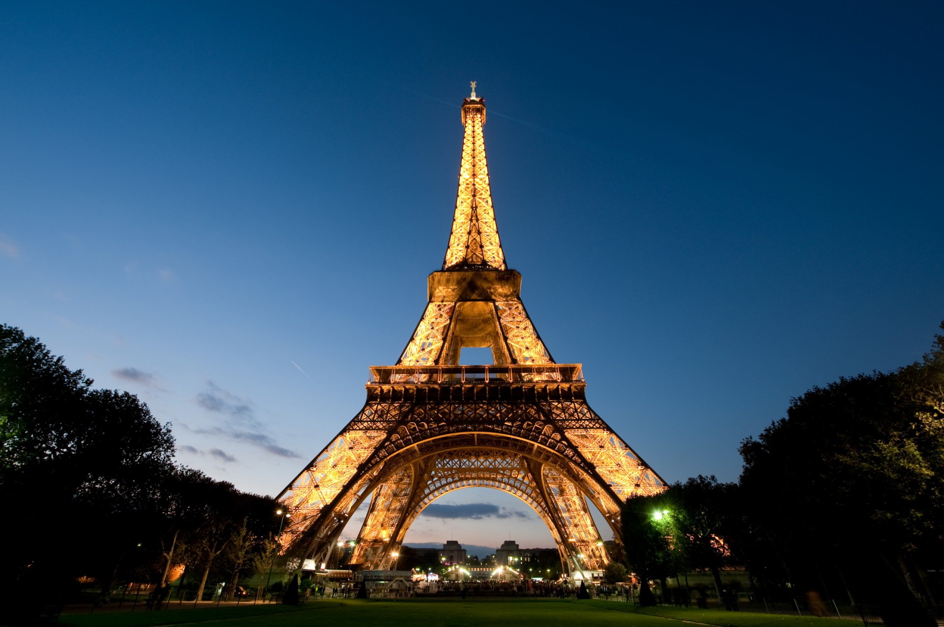 parigi torre eiffel sera