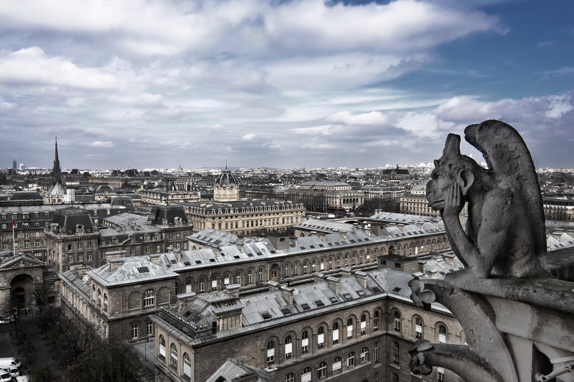 notre-dame paris france maisons nuages