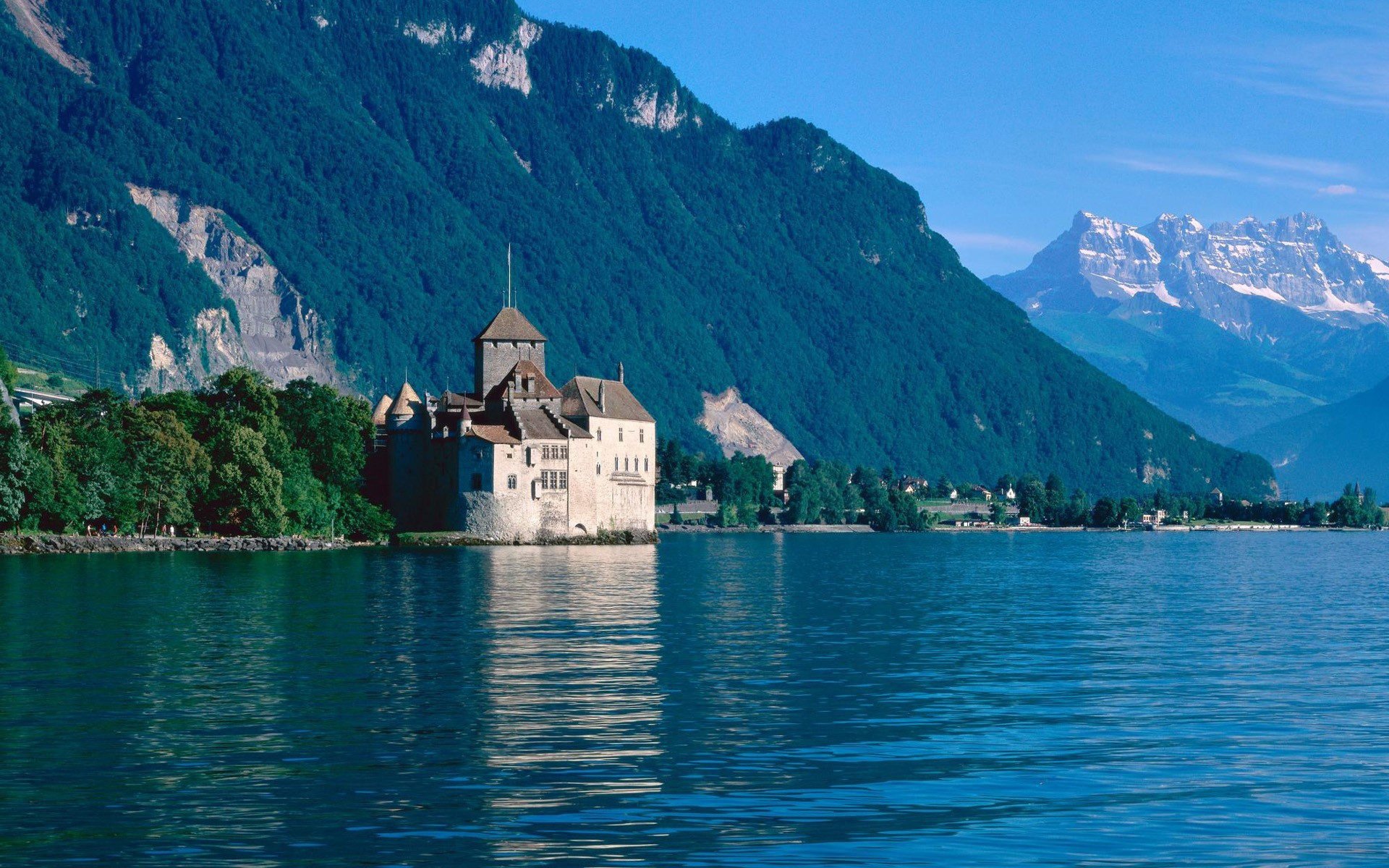 ummer houses lake castle mountains forest